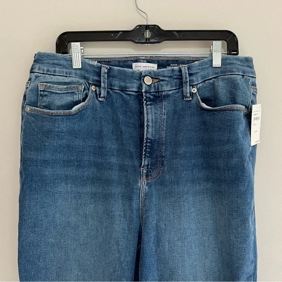 Good American NWT Soft Tech Good Legs Raw Hem Crop Mini Bootcut Jeans, 14-18+ - Picture 4 of 11